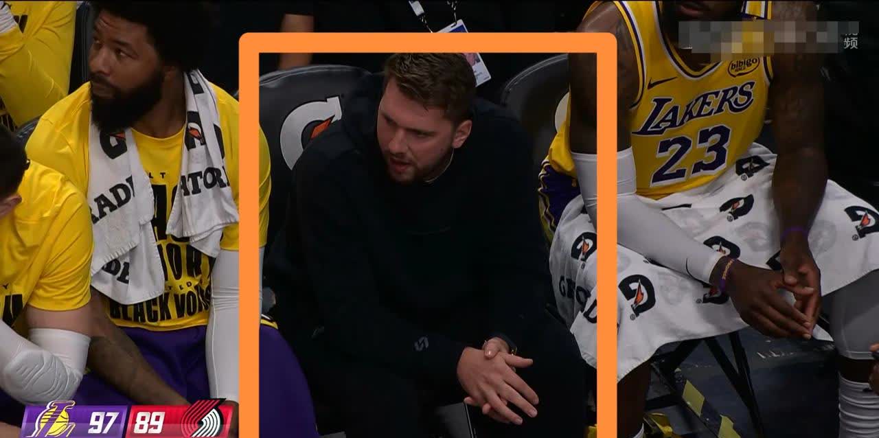 九游中国-包含开拓者在客场遭遇逆转，主教练大声斥责球员的词条