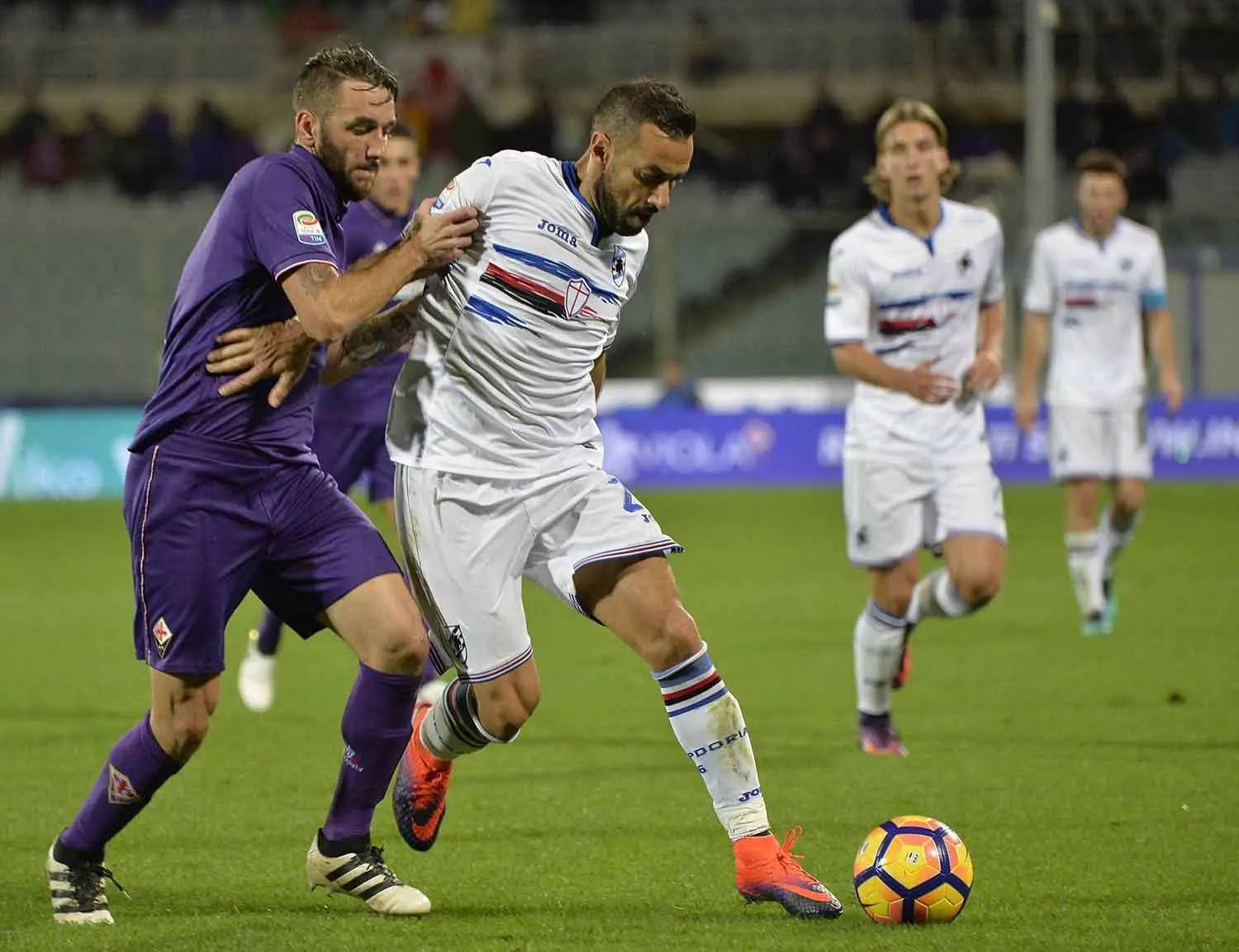 九游娱乐官方网站-包含佛罗伦萨艰难战胜对手，保级压力减轻的词条