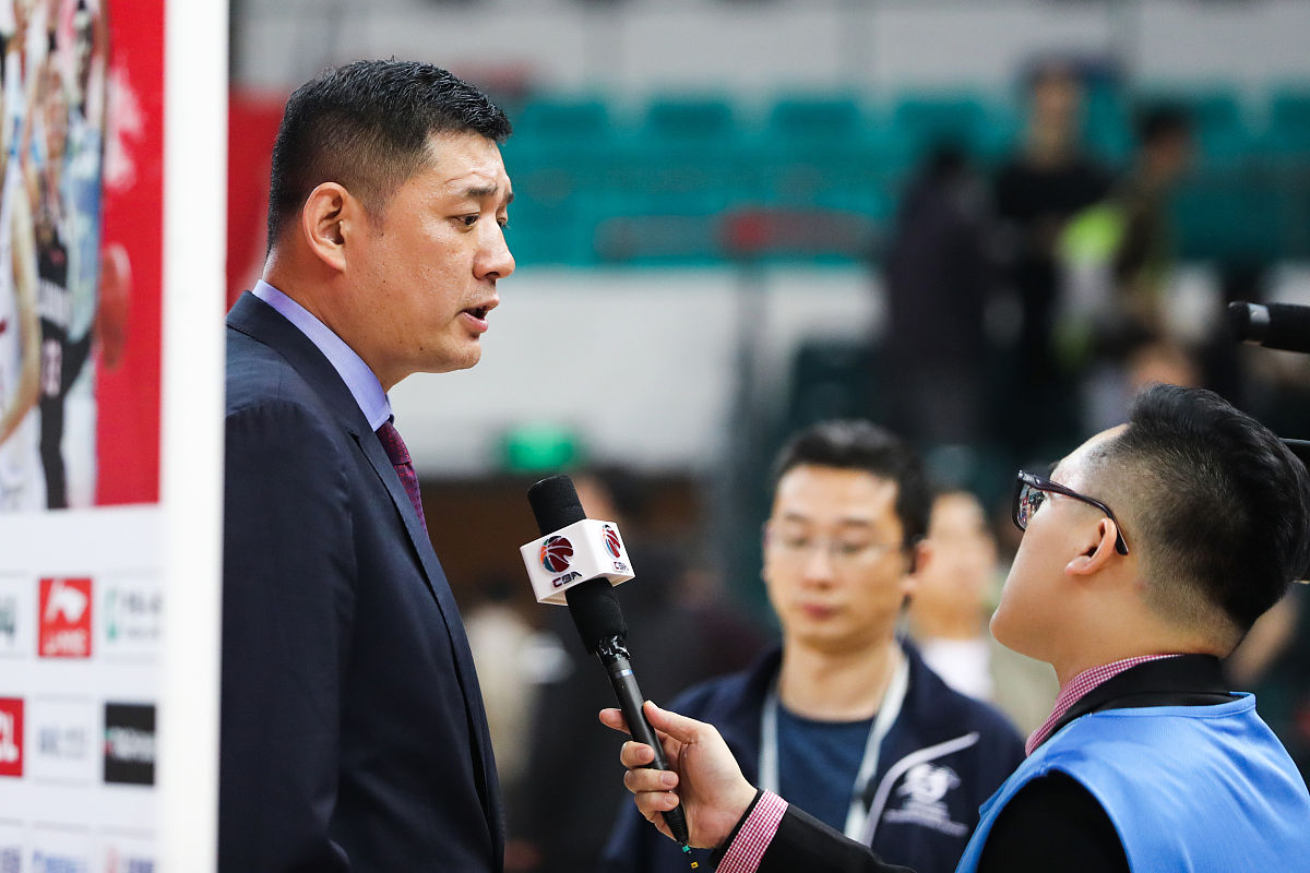 关于球队换帅频繁，队内氛围是否受影响？的信息