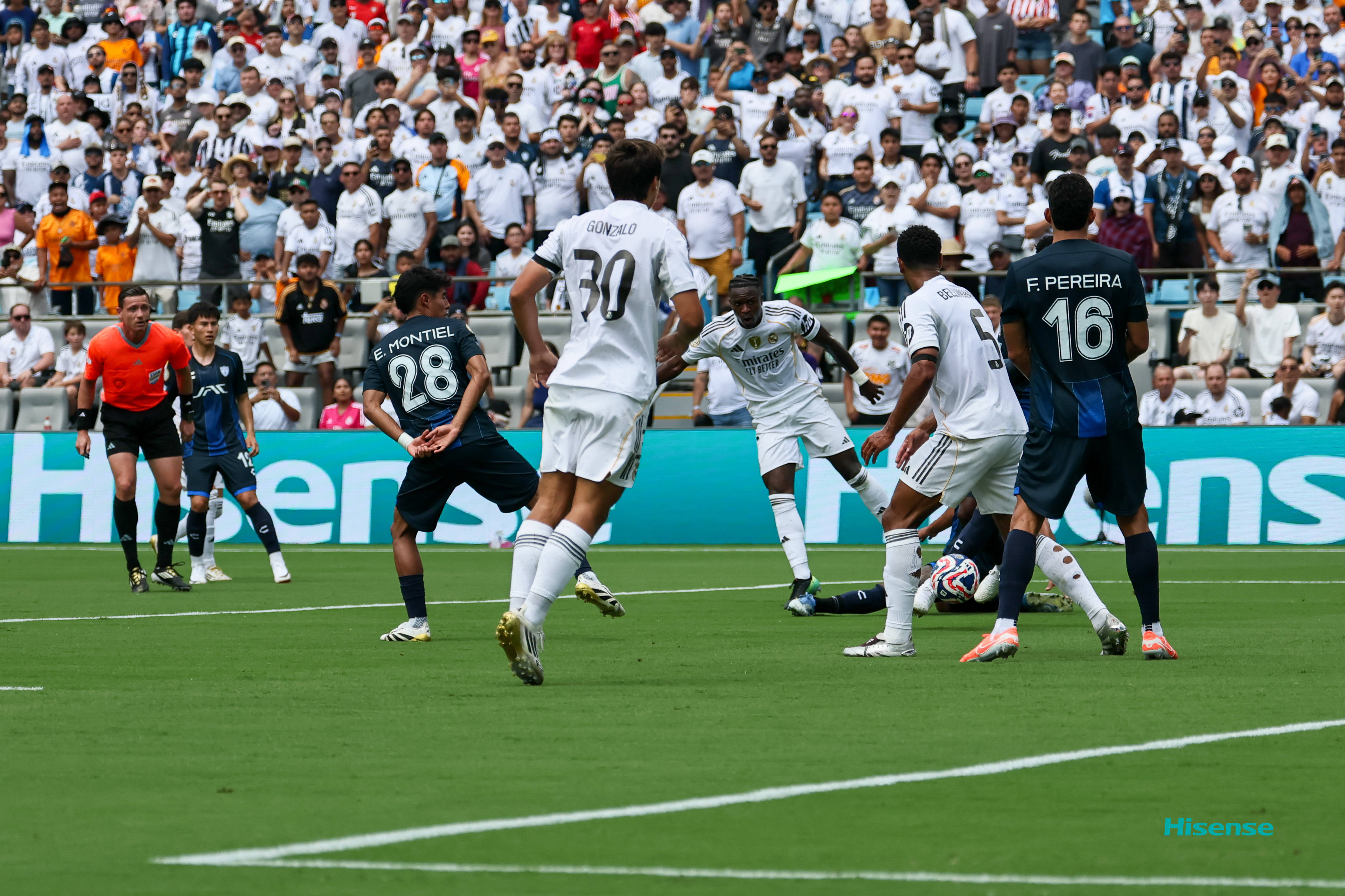 九游体育官方入口-欧洲赛事精彩纷呈：关键战事即将上演的简单介绍