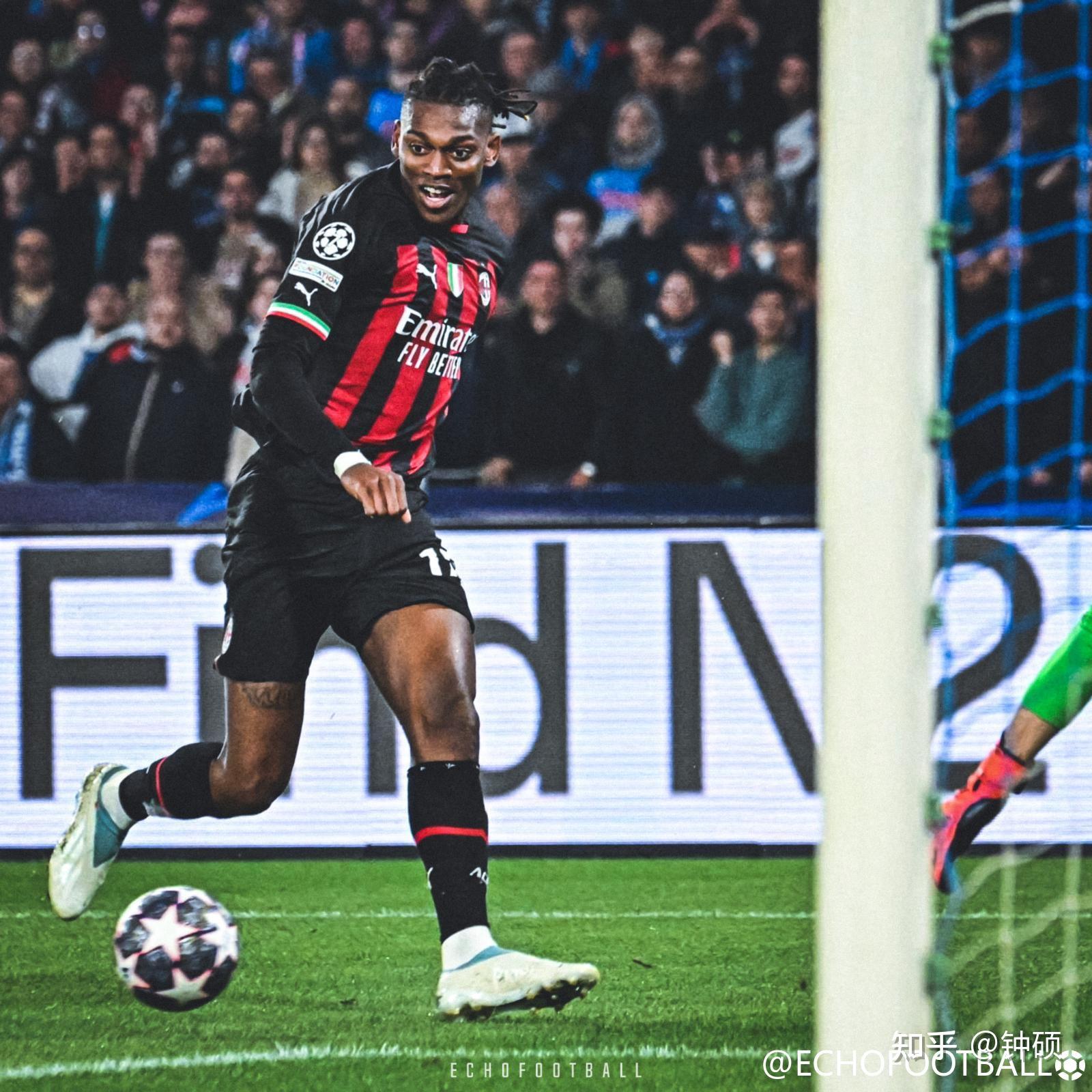 关于那不勒斯客场大捷,争夺冠军位置的信息 关于那不勒斯客场大捷,争夺冠军位置的信息