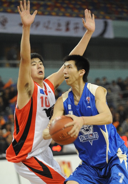 关于东莞主场告捷,明日砍下全队最高分的信息 关于东莞主场告捷,明日砍下全队最高分的信息