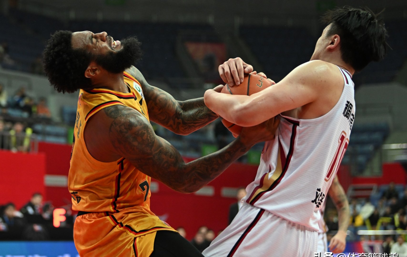 球队全力拼搏,以最佳状态迎接全力的对手挑战的简单介绍 球队全力拼搏,以最佳状态迎接全力的对手挑战的简单介绍