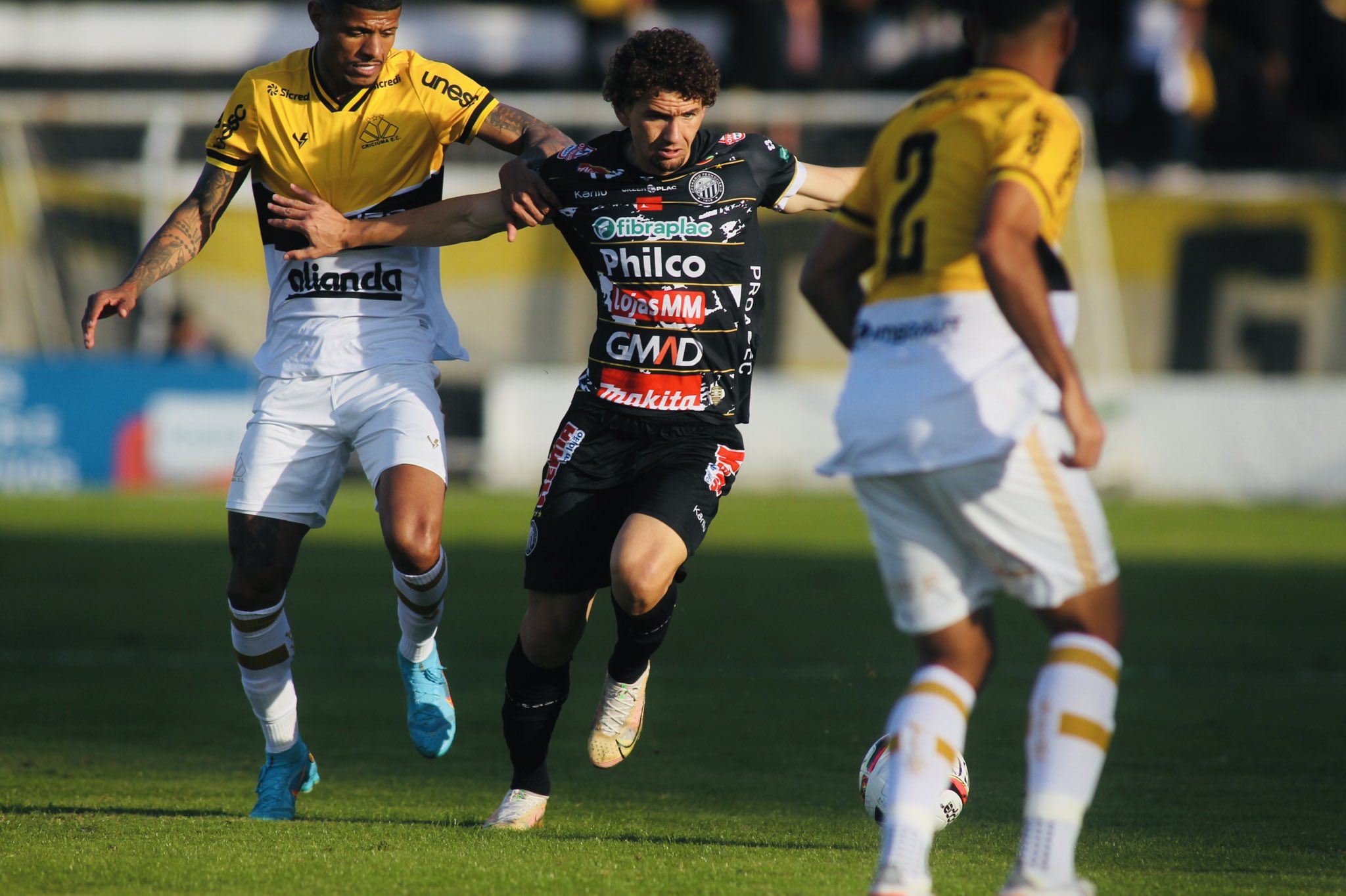 九游娱乐-智利横扫法国，法比尼奥带队取胜