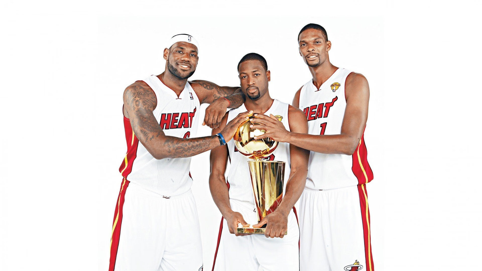 北非雄鹰撼动巴黎，萨拉赫一锤定音主宰命运之战